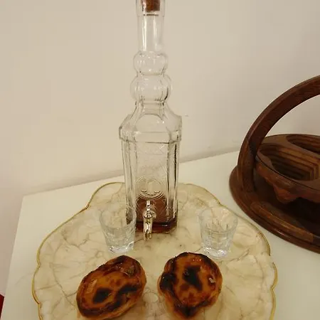דירה Madragoa's Nest