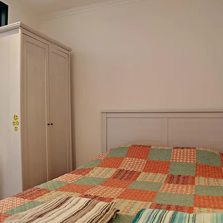 Madragoa's Nest דירה